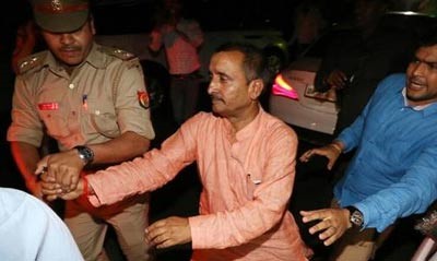 ఉన్నావ్ రేప్ కేసులో బీజేపీ ఎమ్మెల్యే అరెస్ట్...