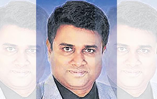 పిడుగుతోనే సెల్ఫీయా.. వ్యక్తి దుర్మరణం!