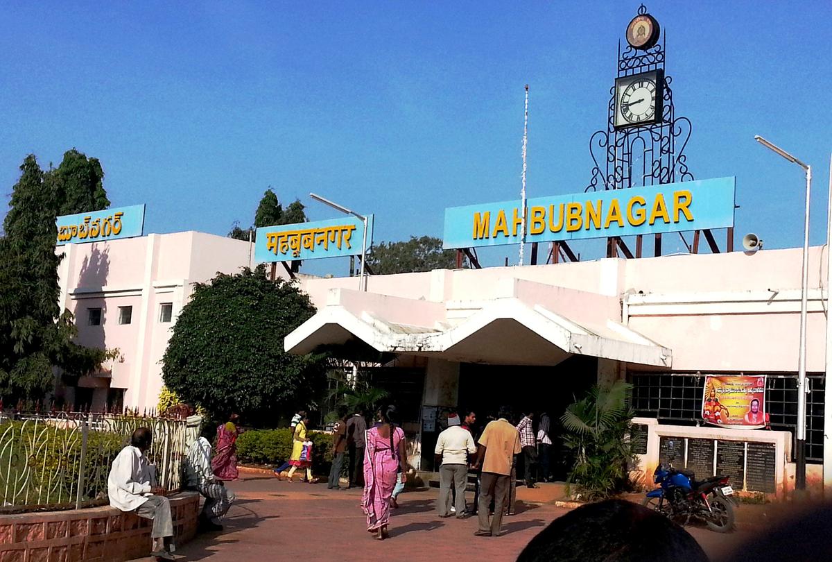 పాలమూరు సెంటిమెంట్ కాంగ్రెస్కు కలిసొస్తుందా? పాలమూరు సెంటిమెంట్ కాంగ్రెస్కు కలిసొస్తుందా?