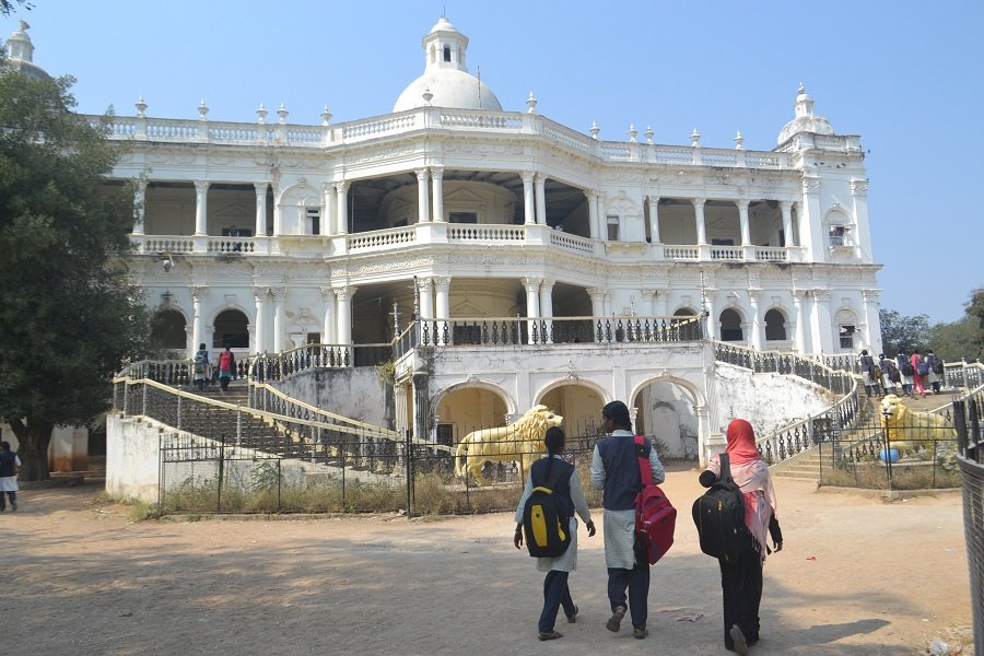 సమస్యలతో వణుకుతున్న వనపర్తి చెబుతున్న నిజాలు&nbsp;