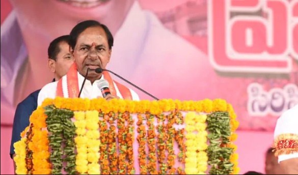 మహాకూటమి టార్గెట్గా కేసీఆర్ అణ్వాస్త్రాలు.. మహాకూటమి టార్గెట్గా కేసీఆర్ అణ్వాస్త్రాలు..