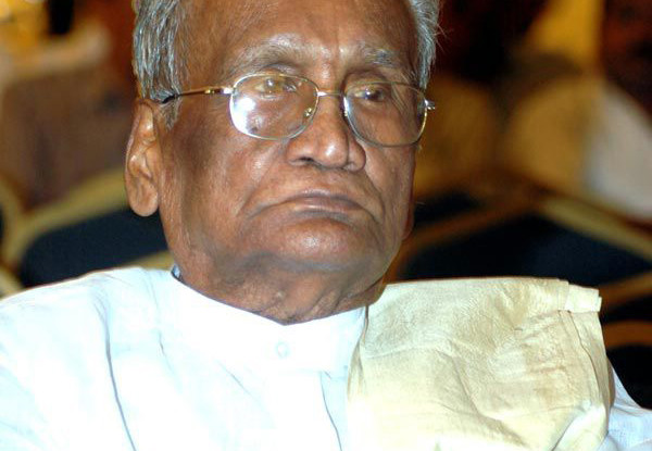 మల్లెమాల..తెల్ల మల్లెలాంటి మనస్సు మల్లెమాల..తెల్ల మల్లెలాంటి మనస్సు