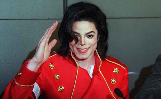 చనిపోయిన తర్వాత కూడా సంపాదిస్తున్న వారు వీరే..