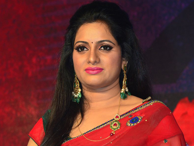 డ్యాన్స్ షోతో బుల్లితెర‌పై ఉద‌య‌భాను రీఎంట్రీ!