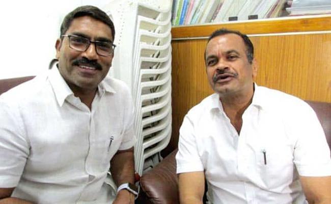 టీఆర్ఎస్ ఎమ్మెల్యేలకు ఎదురుదెబ్బ టీఆర్ఎస్ ఎమ్మెల్యేలకు ఎదురుదెబ్బ