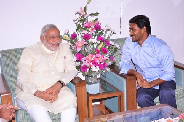 కమలం పార్టీ సీలింగ్ ఫ్యాన్ ఫ్రెండ్షిప్ ఖాయం