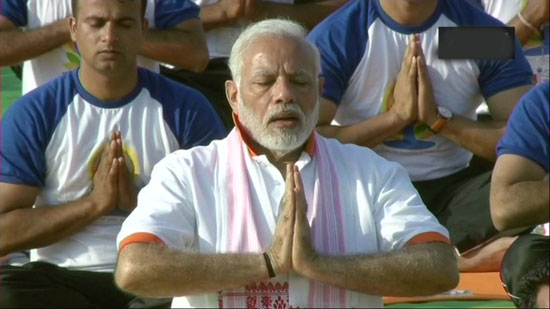 యోగాను ఆరోగ్య సాధనంగా మలుచుకోవాలి