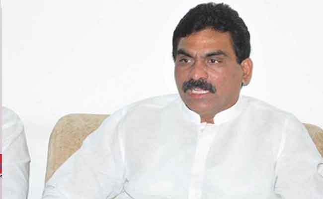 మరో ముగ్గురి పేర్లను వెల్లడించిన లగడపాటి